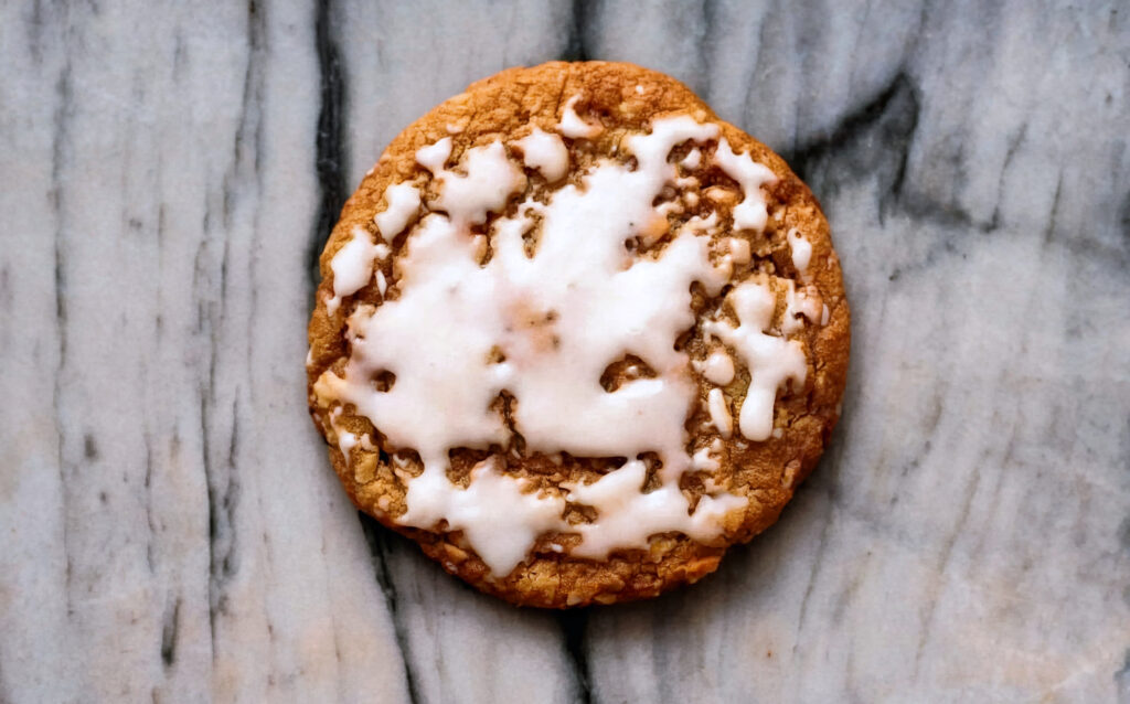 Iced Oatmeal Cookies