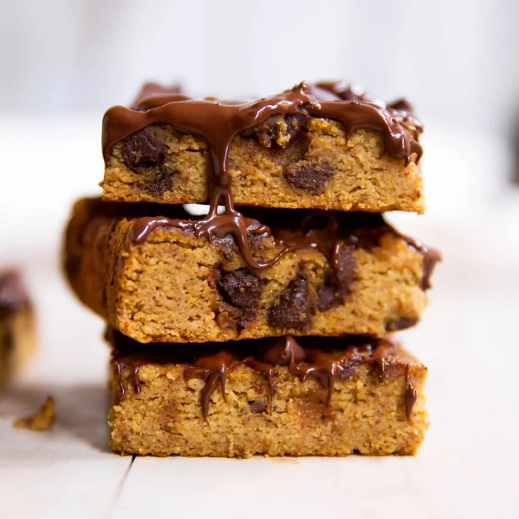 Chocolate Chip Pumpkin Bars with Coconut Flour