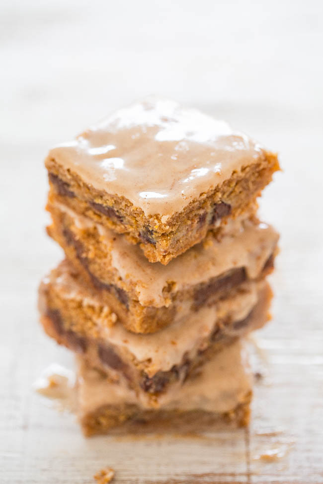 Gooey Pumpkin Bars With Chocolate Chips