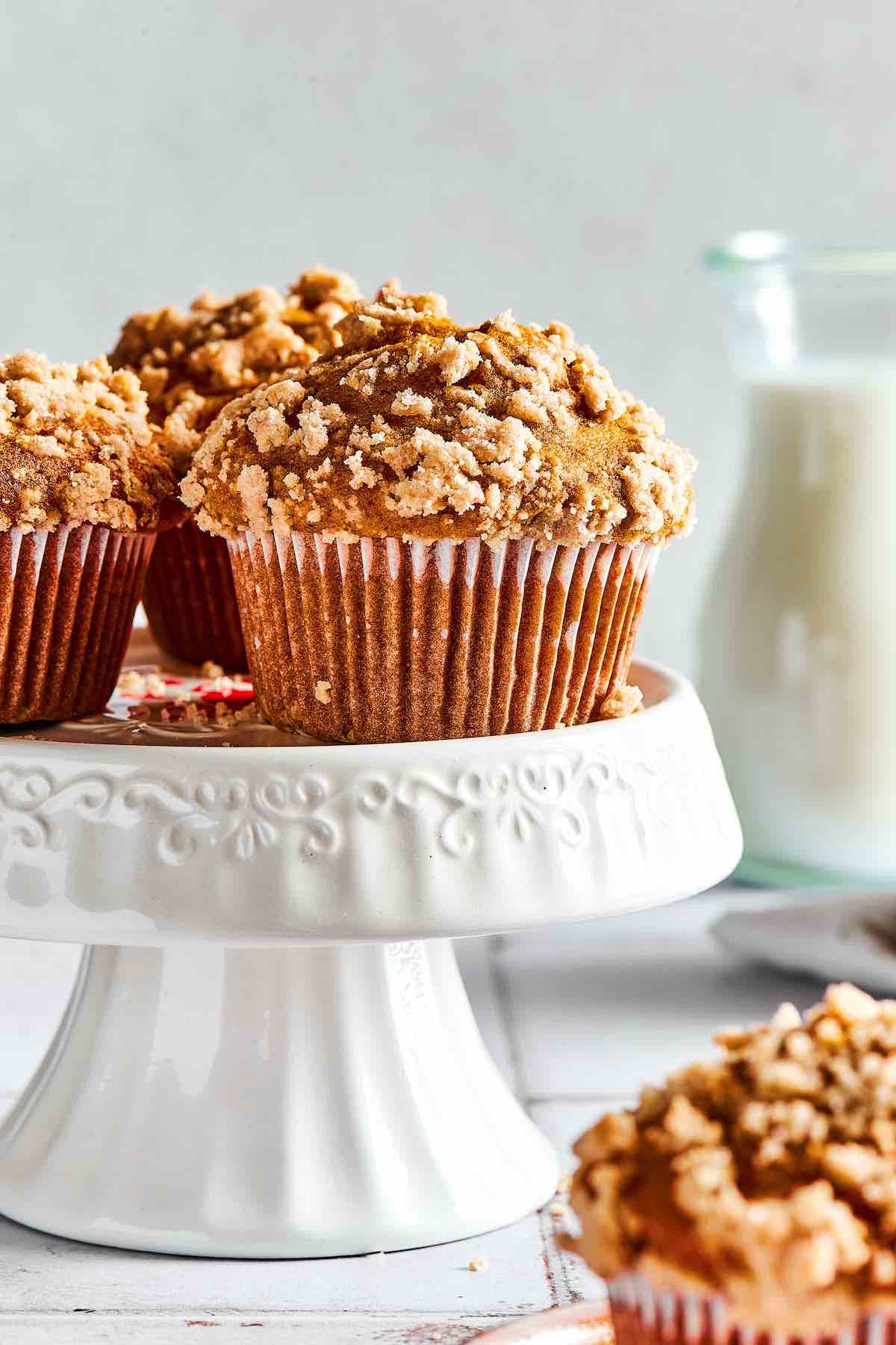 Muffins With Crunchy Cinnamon Streusel