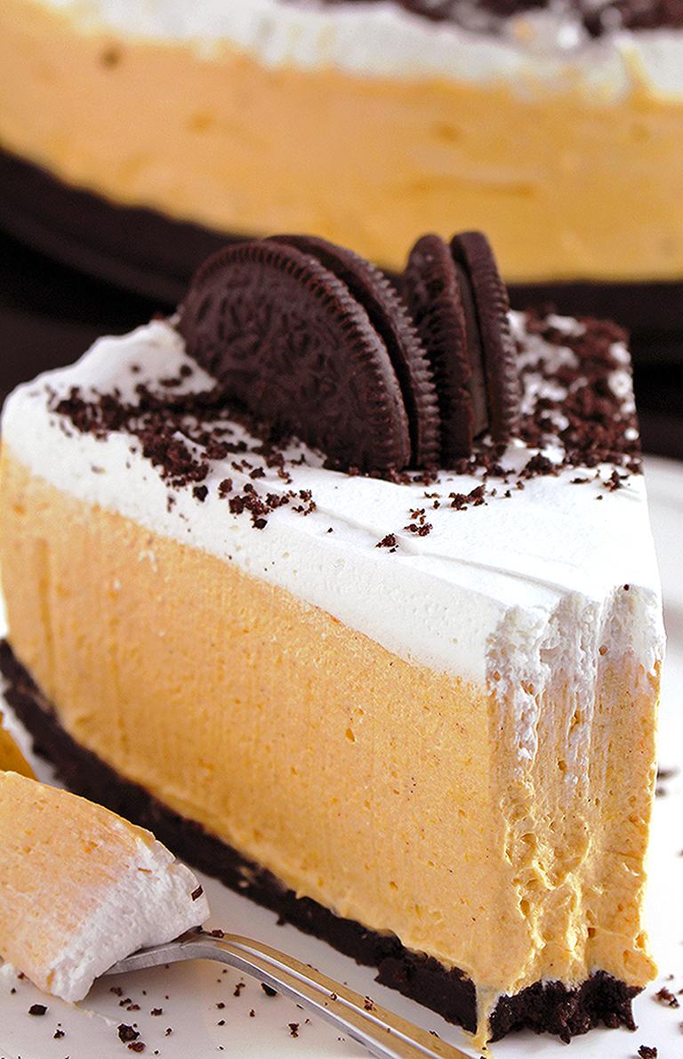 No-Bake Pumpkin Oreo Cheesecake