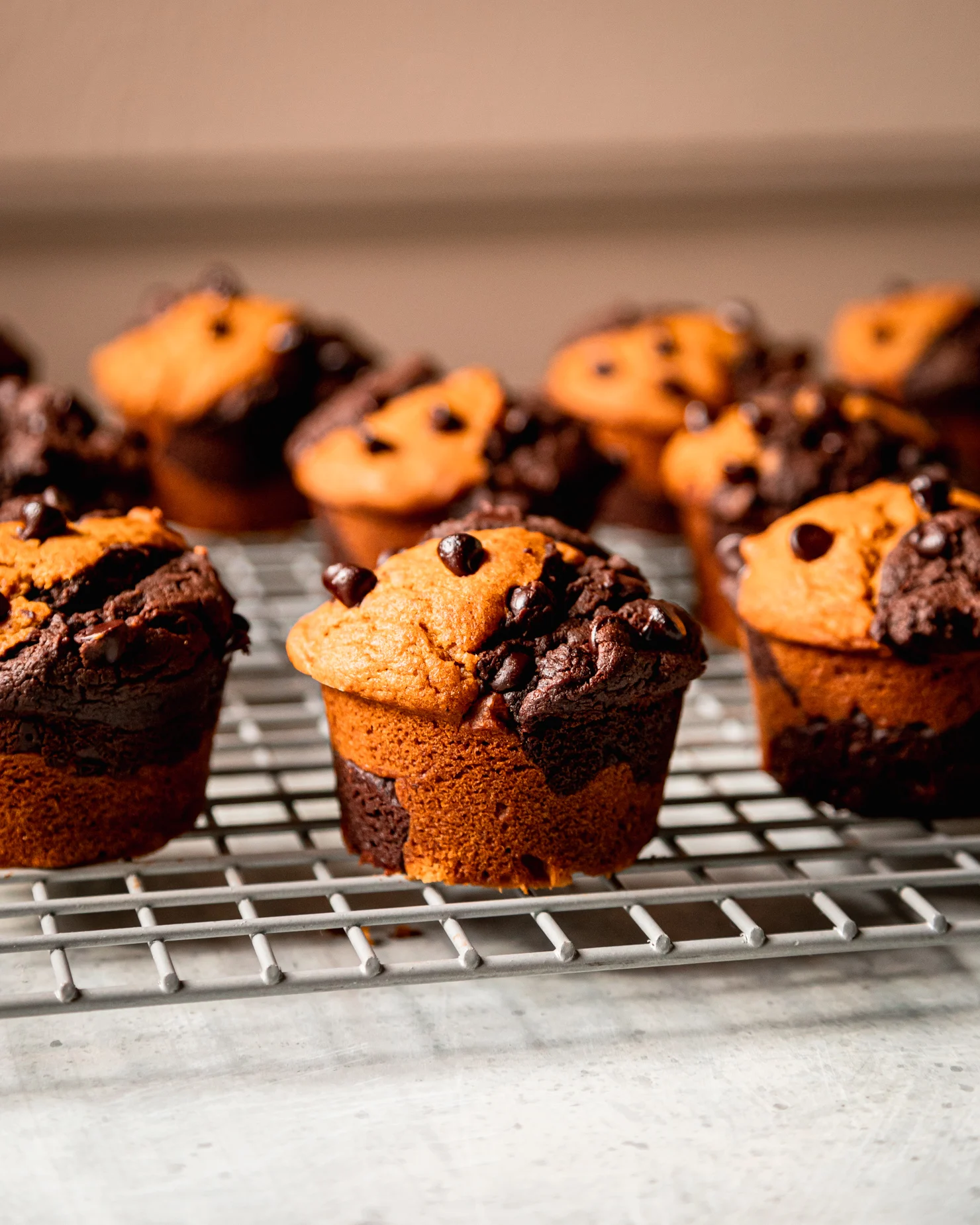 Marbled Vegan Pumpkin Chocolate Muffins